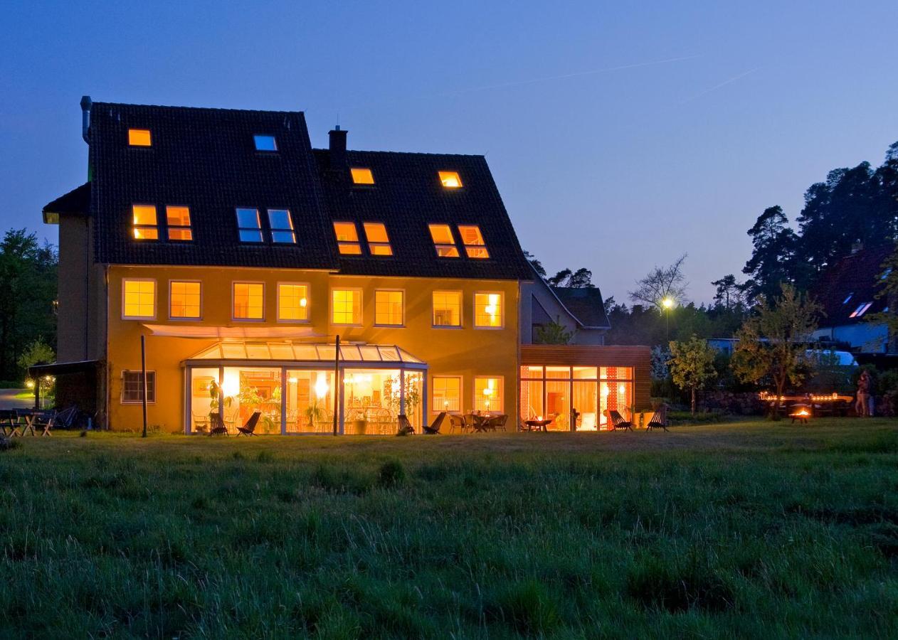 Hotel Am Mueritz-Nationalpark Варен Экстерьер фото