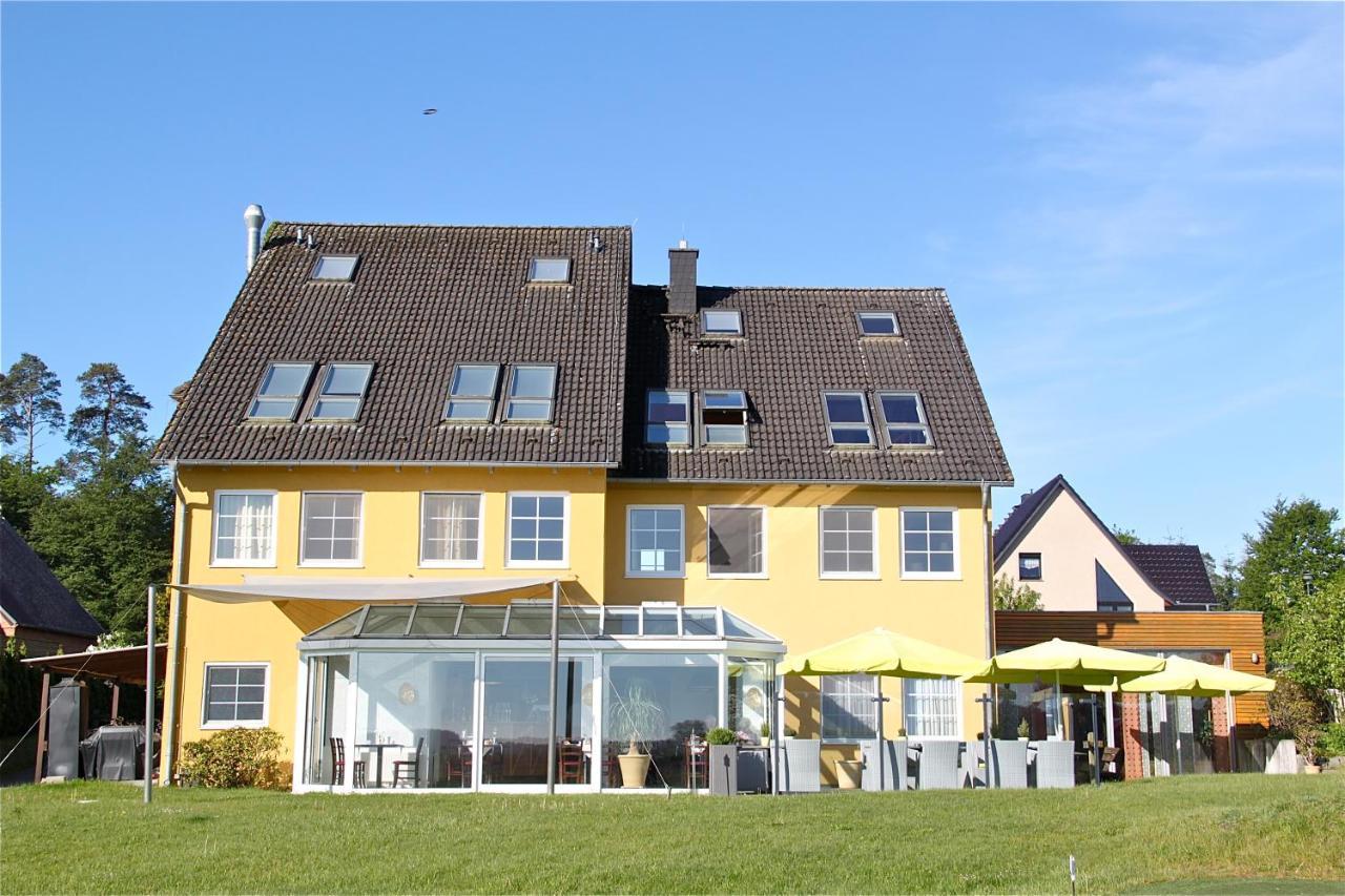 Hotel Am Mueritz-Nationalpark Варен Экстерьер фото